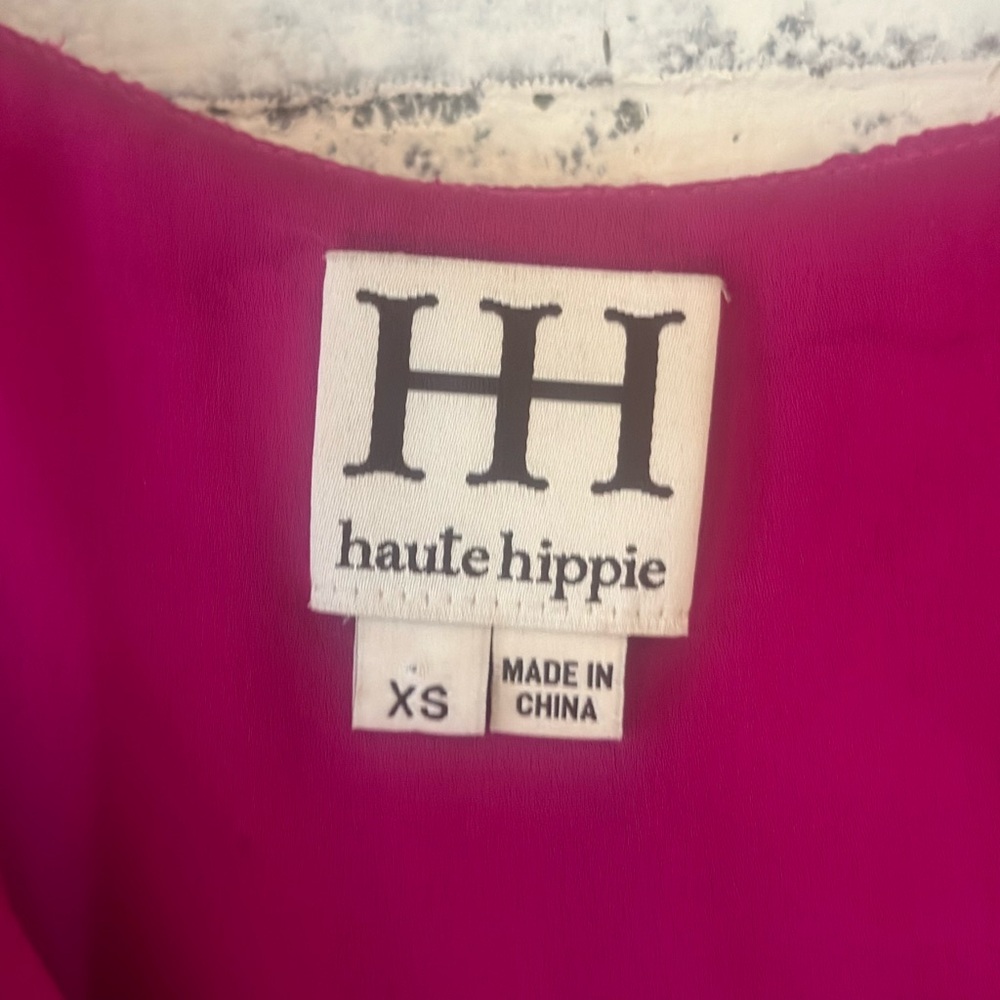 Haute Hippie | Dark Pink Silk Flowy Camisole - Picture 4 of 7